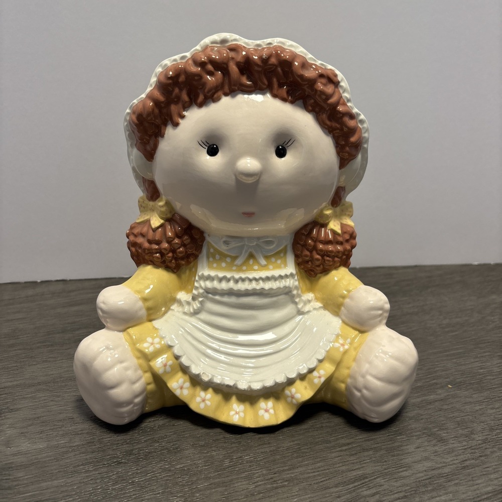 Kimble Mold 1985 Vintage‎ Ceramic Hand Painted Girl in With Music Box